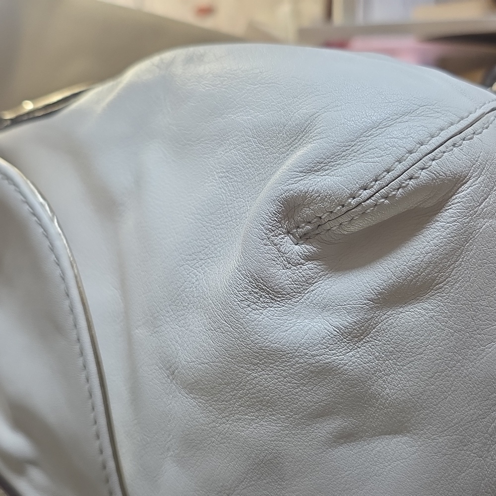 New Coach Soho White Ivory Shoulder Flap Bag‎ with Gold Metallic Accents - Picture 11 of 12